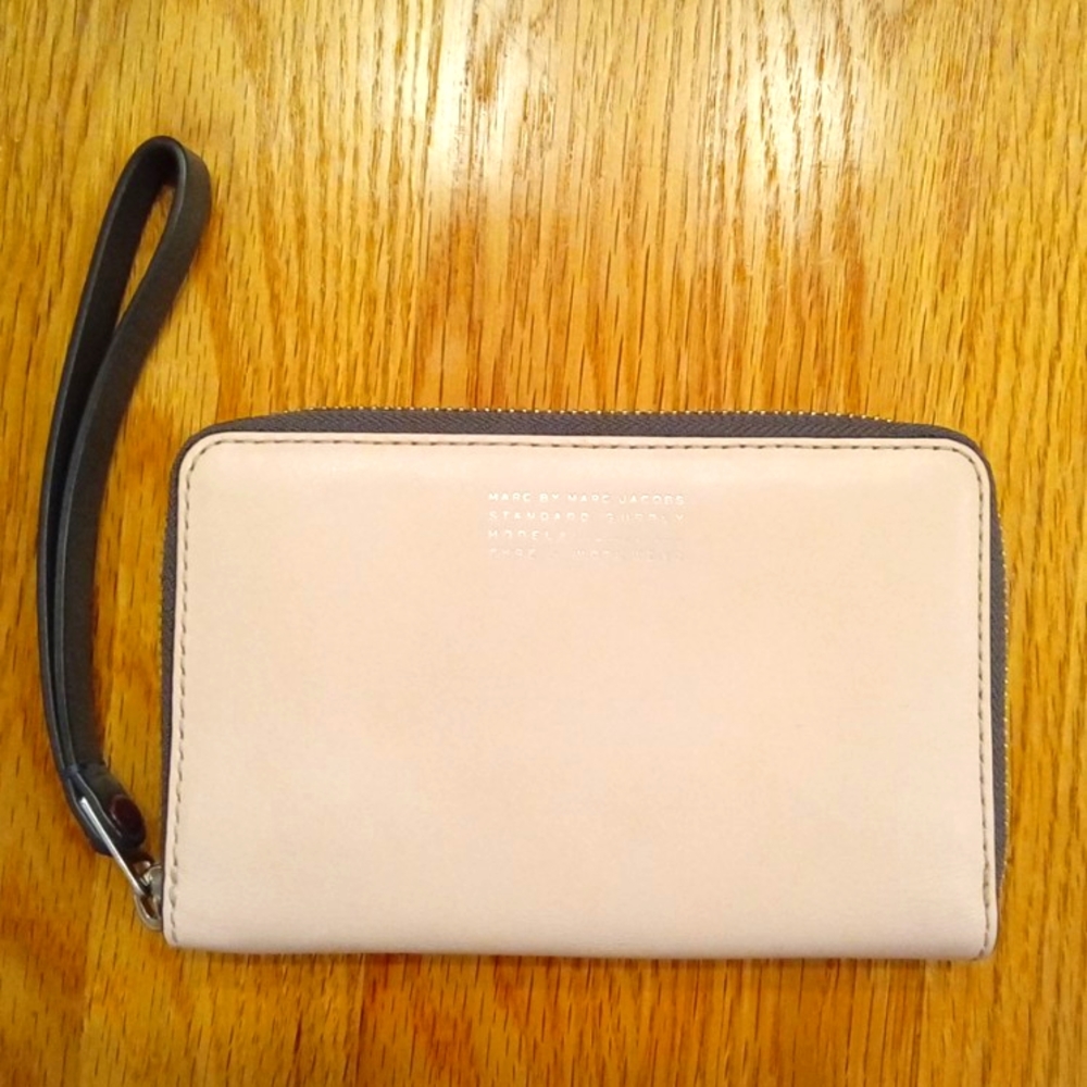 Marc By Marc Jacobs Standard Supply Blush Wristlet
